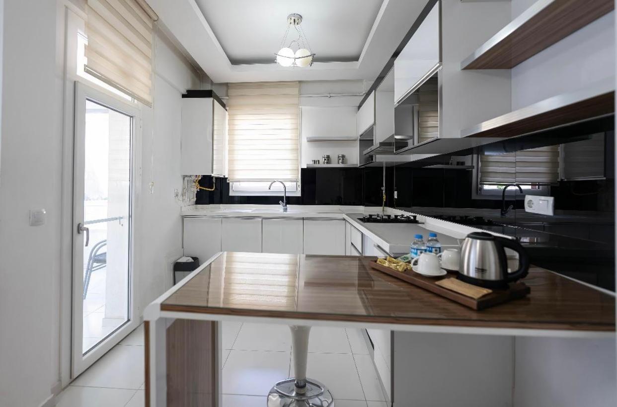 Argeus Prestij Apartment